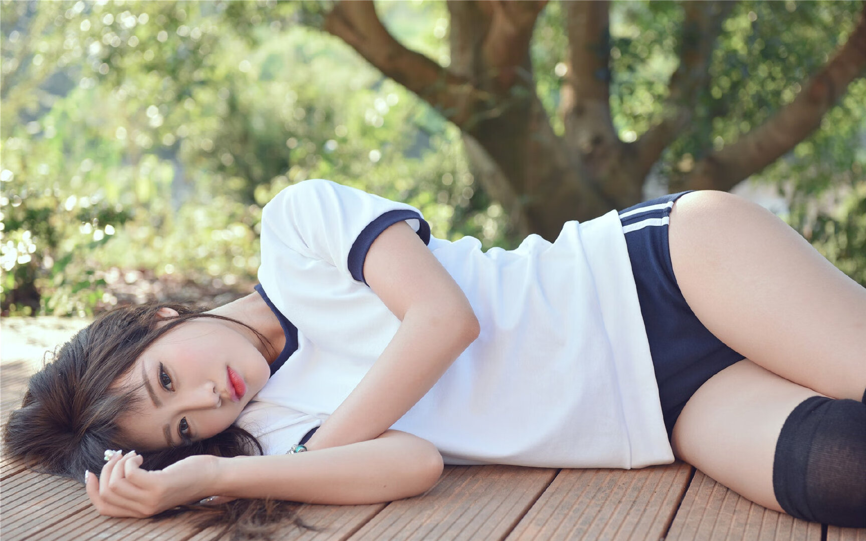 “线上线下结合，推动青少年足球科技创新”，足球线上培训平台