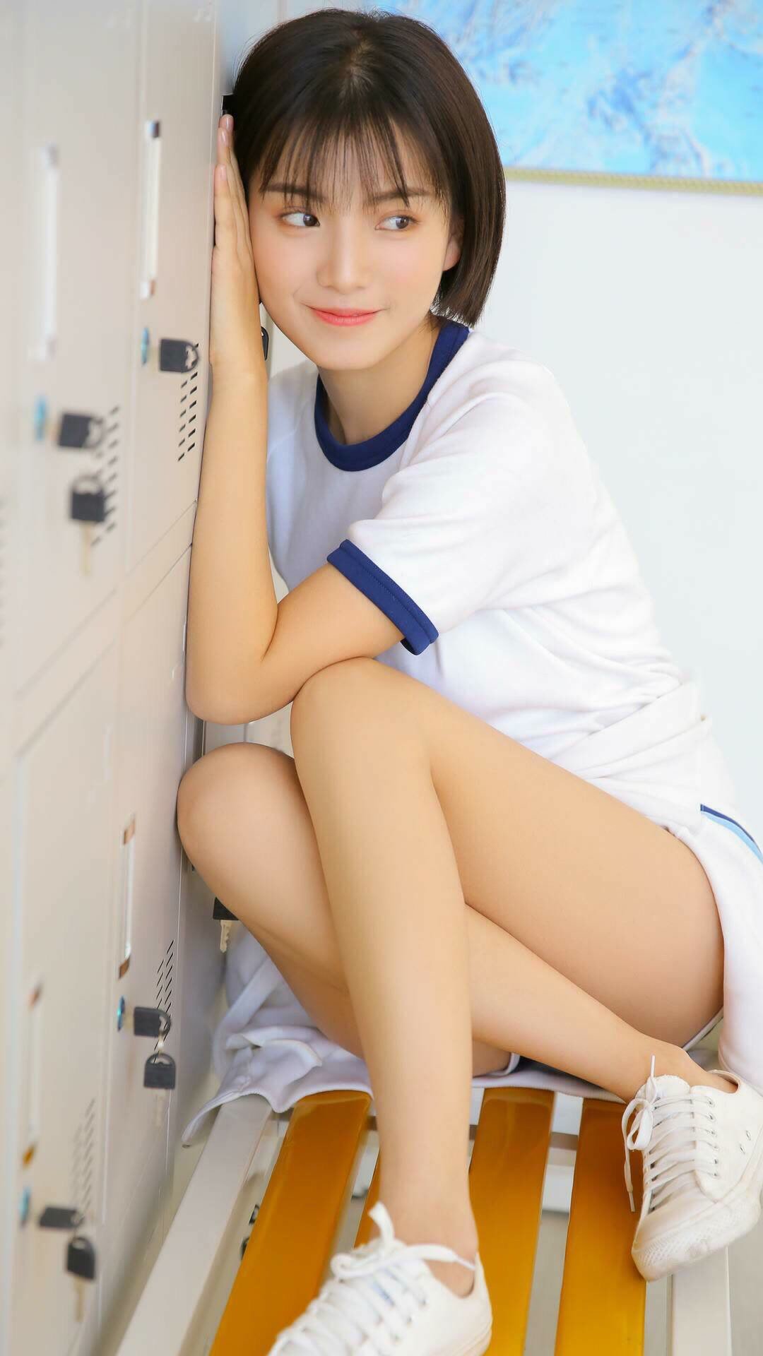 爱游戏娱乐网址-“西甲冠军争夺愈演愈烈，豪门难分胜负”，西甲冠军一览表