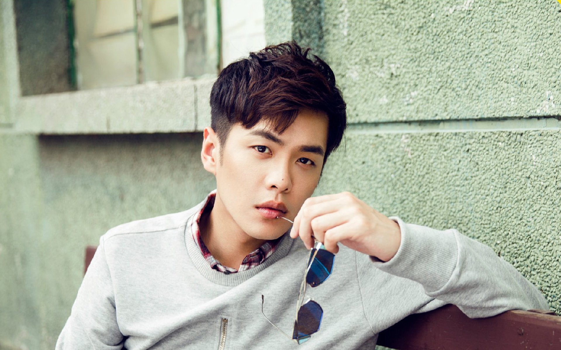 爱游戏中国官方登录入口网站-美国马术协会引入智能马鞍系统，实现实时数据监测与分析，提升骑乘体验。