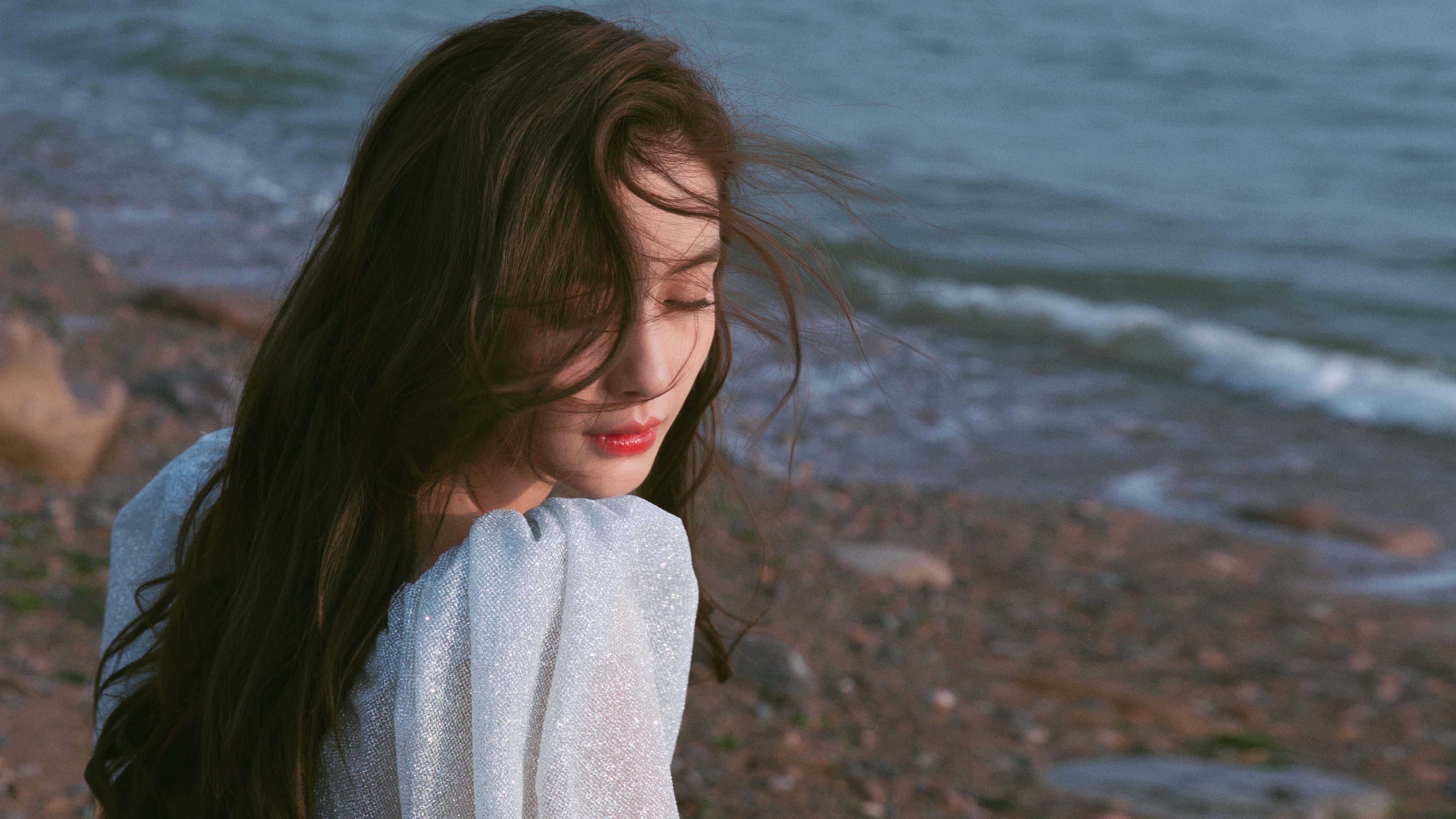 意大利女足队员突破重重困难,冲向胜利,意大利足球女球迷