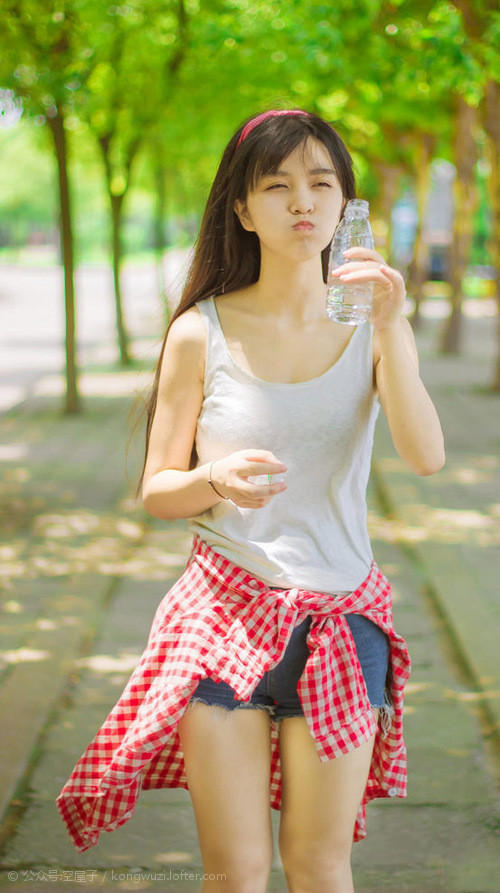 马德里德比硬战预料，历史战绩彰显双方实力，马德里德比集锦