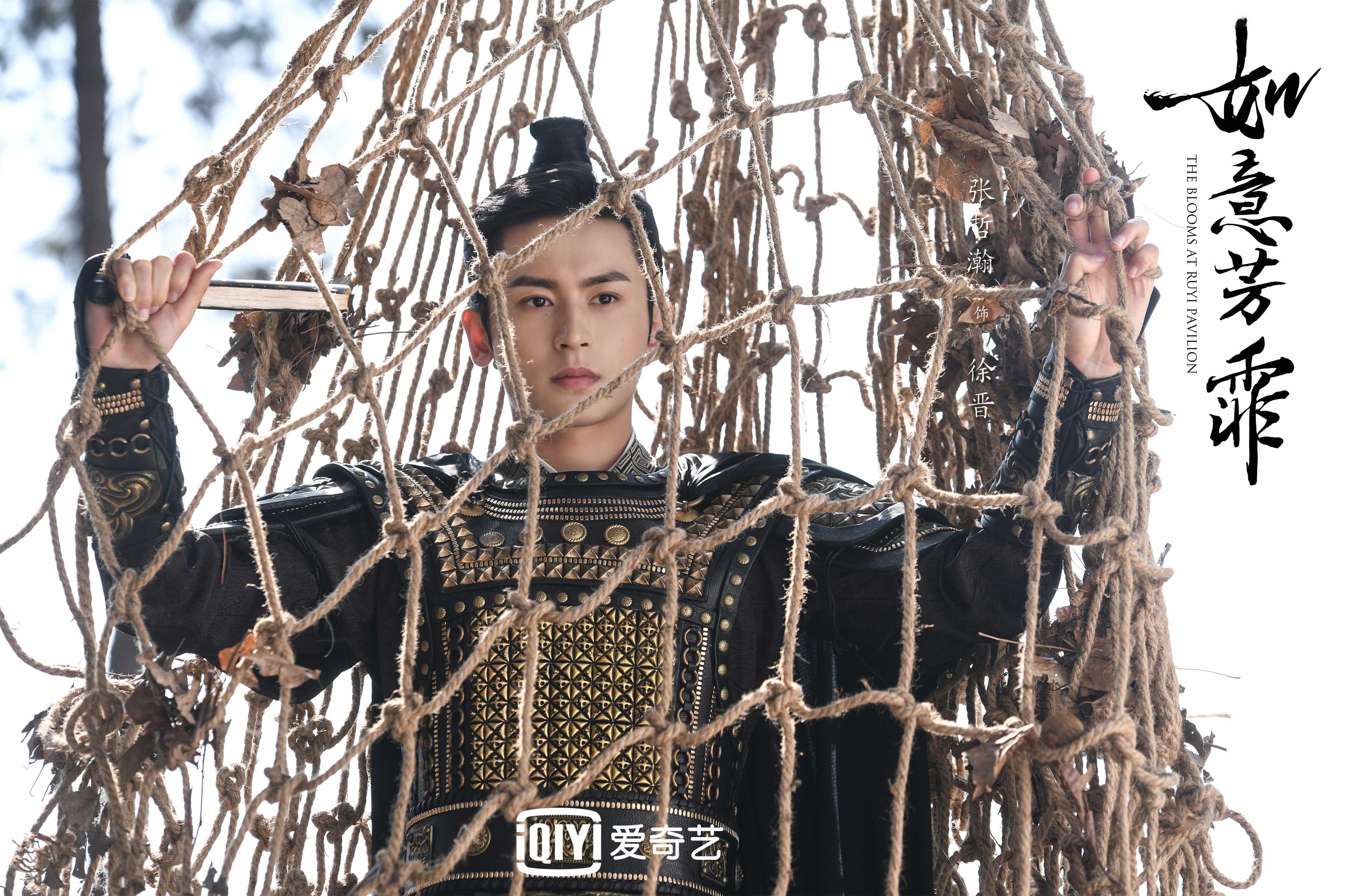 国足平均出球时间分布评估模型，国足球员出场次数