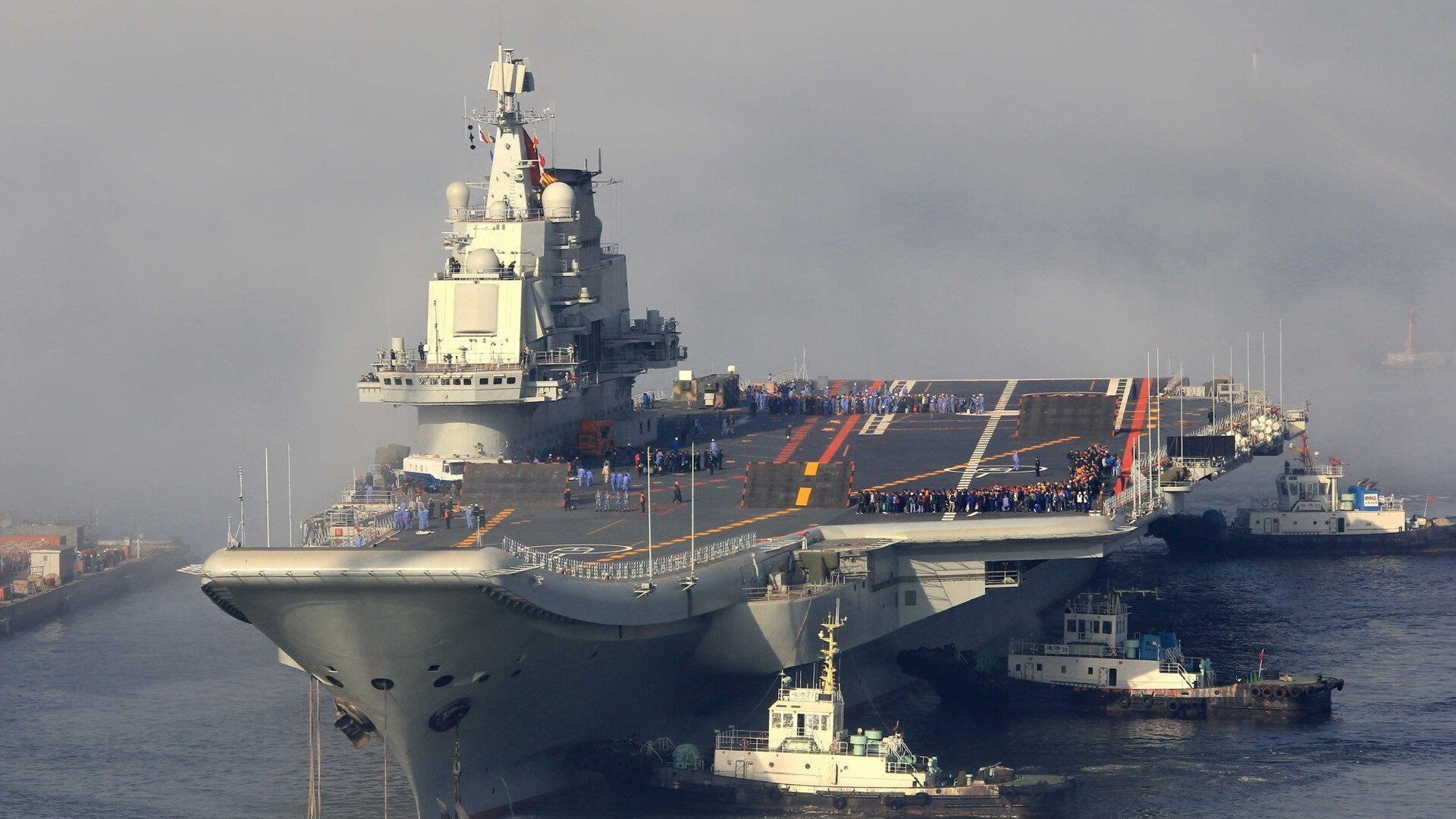 女子蝶泳选手冲击决赛席位，女子蝶泳决赛视频