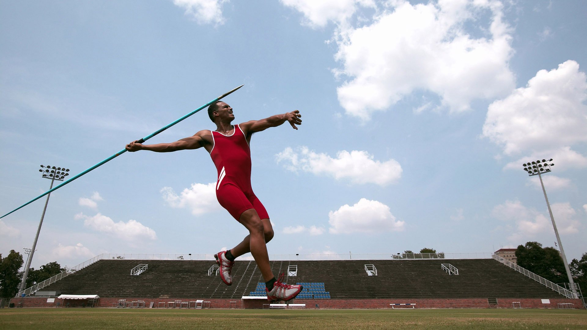 “2025世界运动会：高新体育中心篮球赛成赛事热点”